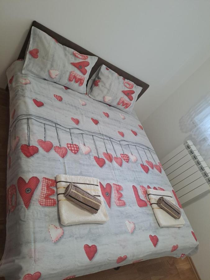 Apartamento Stan Na Dan Nevena Lukavica Exterior foto