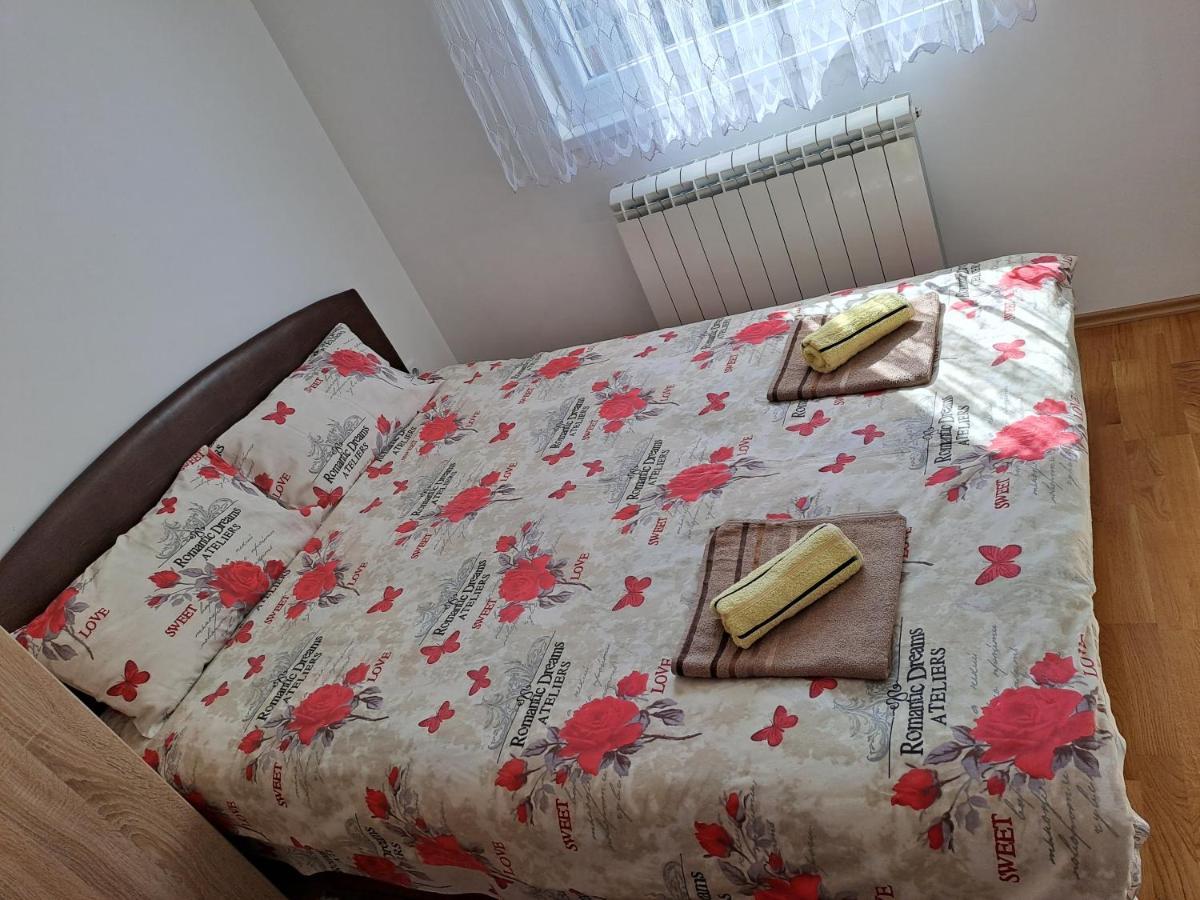 Apartamento Stan Na Dan Nevena Lukavica Exterior foto