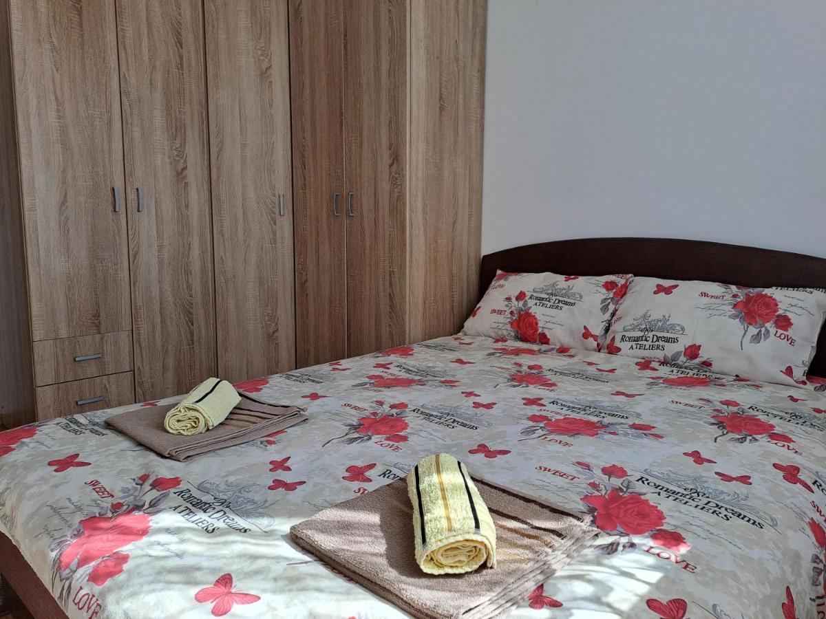 Apartamento Stan Na Dan Nevena Lukavica Exterior foto